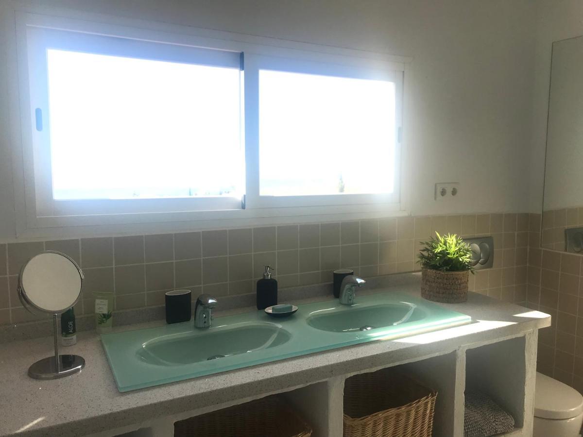 Villa Pura Vida Andalusien Алгаробо Екстериор снимка