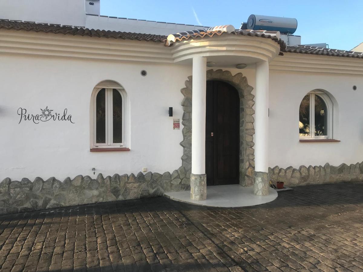 Villa Pura Vida Andalusien Алгаробо Екстериор снимка
