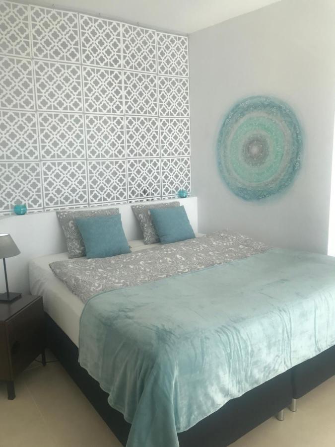 Villa Pura Vida Andalusien Алгаробо Екстериор снимка
