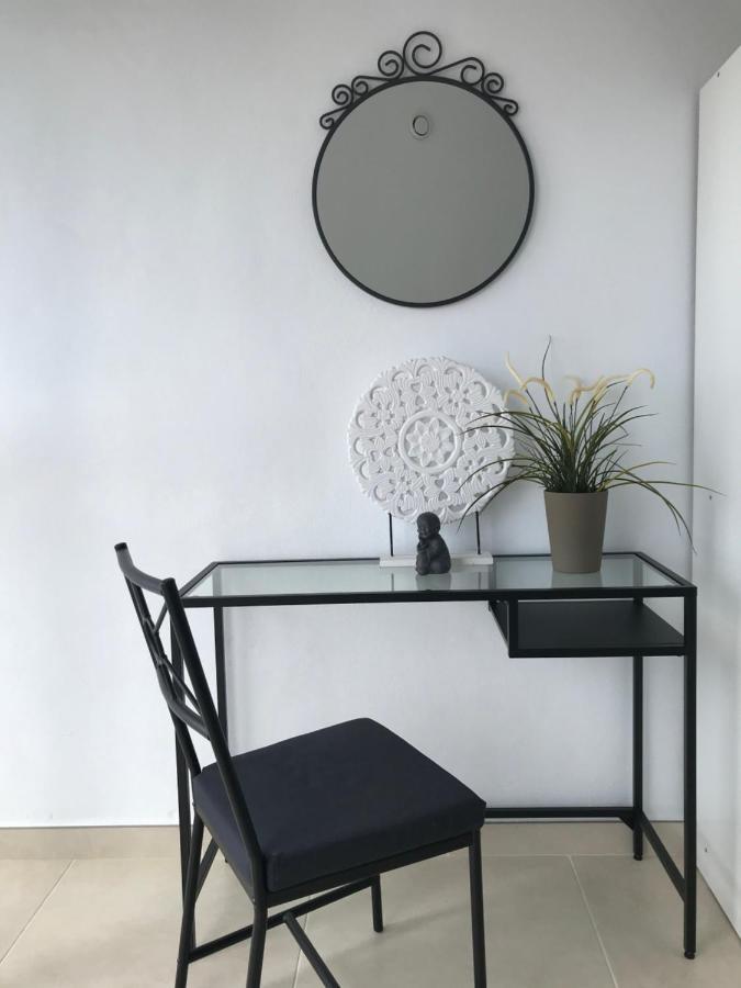 Villa Pura Vida Andalusien Алгаробо Екстериор снимка